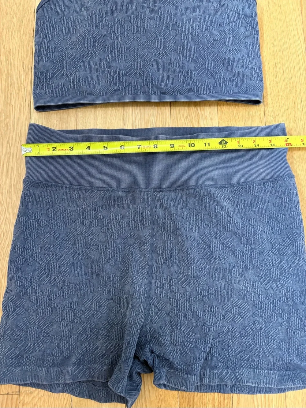 OFFLINE by Aerie Seamless Textured Mineral Wash Sports Bra & Shorts Set XL